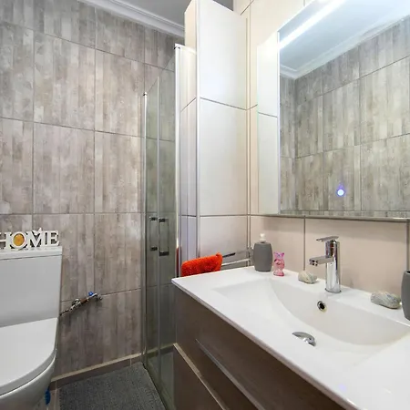 Shangrila-3 By Interhome *